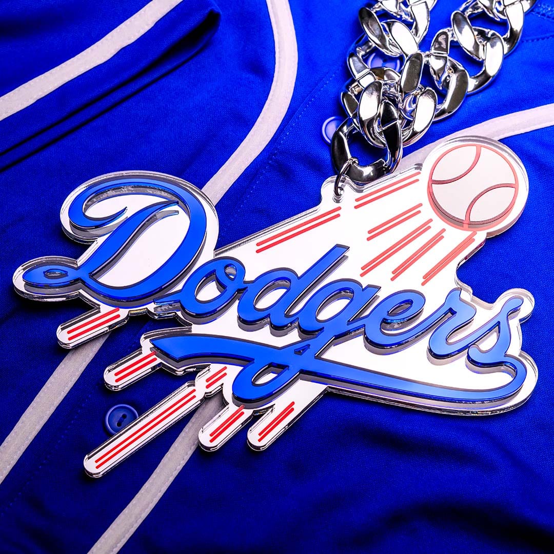 Los Angeles Dodgers Script MLB Chromatic Turnover Chain - Image 3