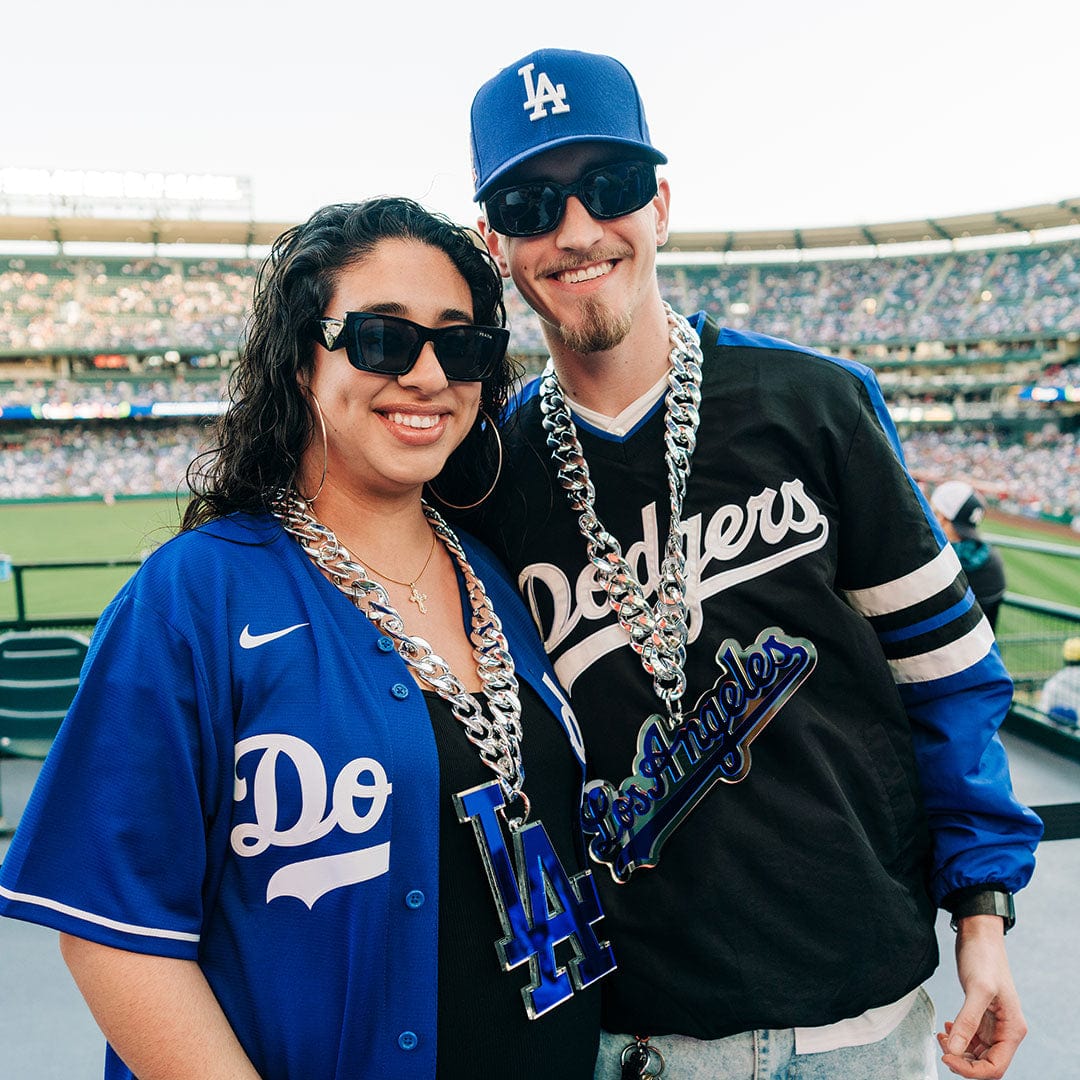 Los Angeles Dodgers MLB Chromatic Turnover Chain - Image 4