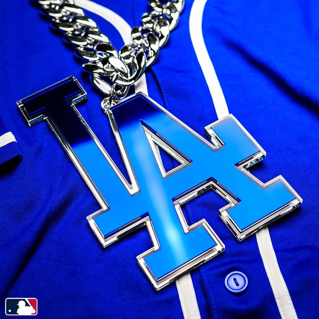 Los Angeles Dodgers MLB Chromatic Turnover Chain - Image 5
