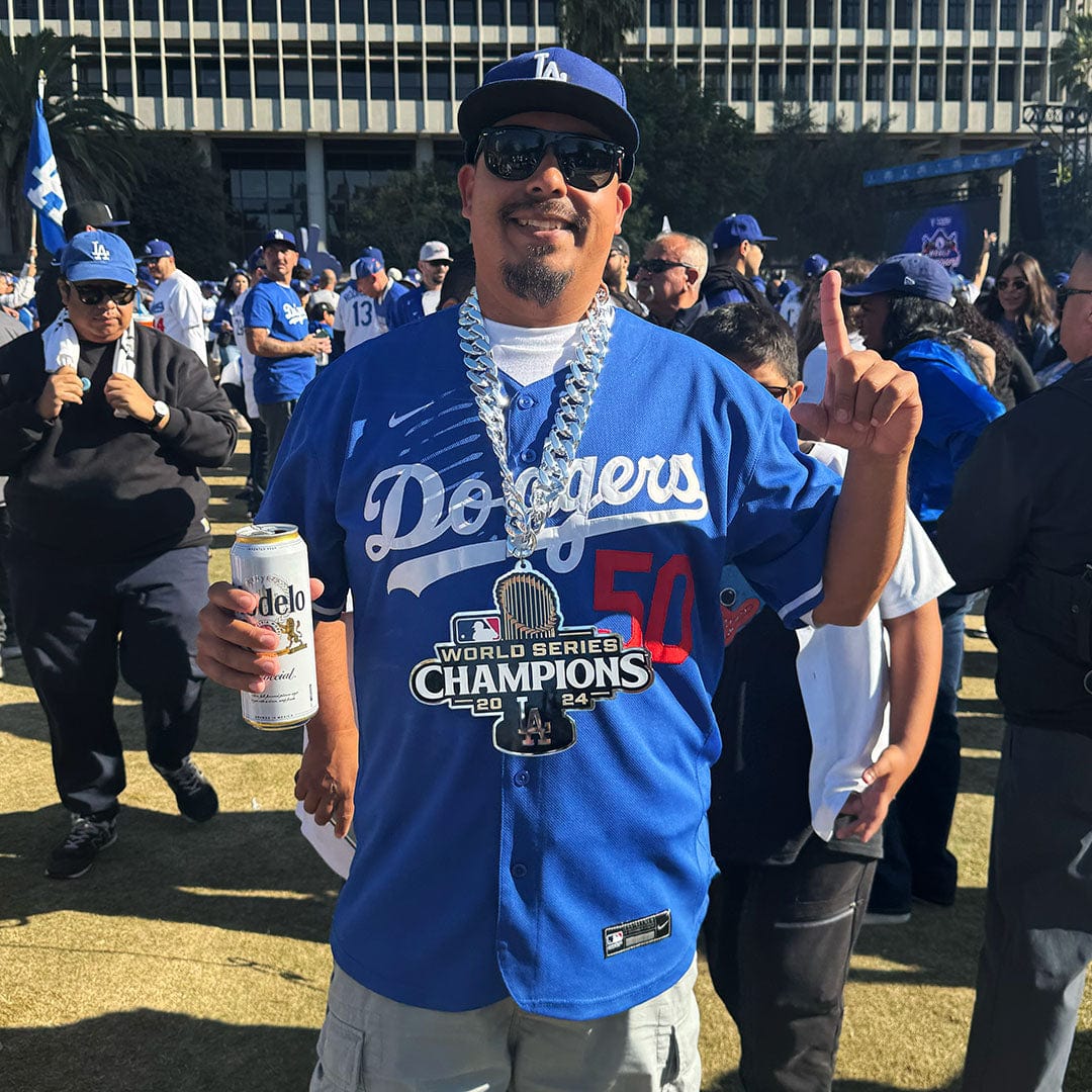 2024 World Series LA Dodgers MLB Chromatic Turnover Chain - Image 5